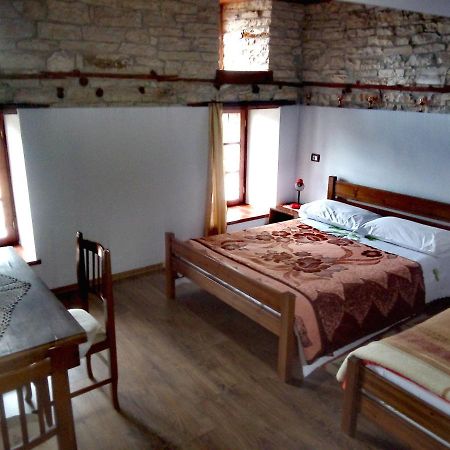 Guesthouse Celo Гирокастра Экстерьер фото