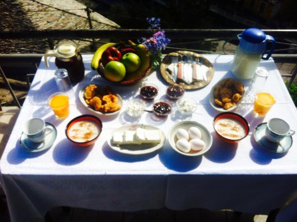 Guesthouse Celo Гирокастра Экстерьер фото