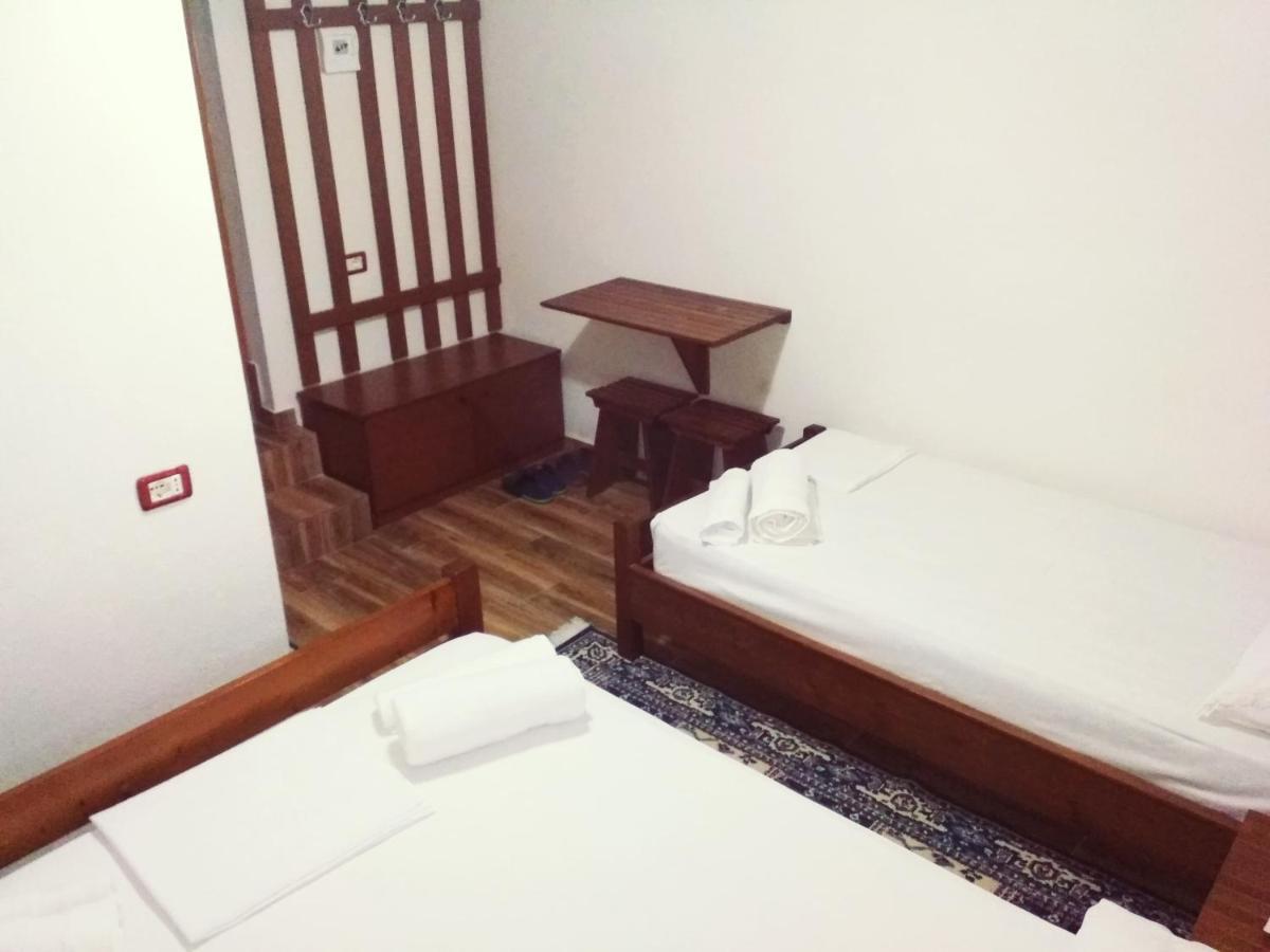 Guesthouse Celo Гирокастра Экстерьер фото